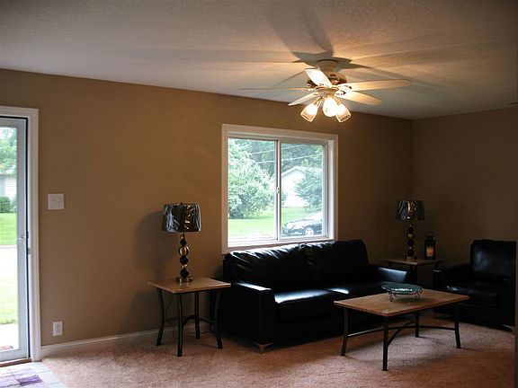 5th image of 1029 Brookdale Dr