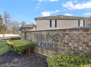 6103 Orchard Lake Rd APT 201, West Bloomfield, MI 48322