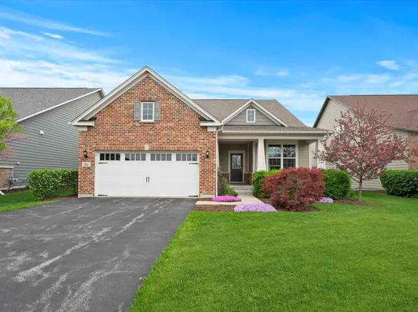 16 Vine St, Hawthorn Woods, IL 60047