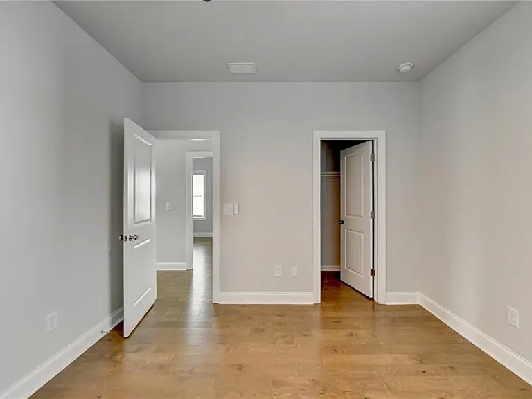 4536 Molder Dr — Photo 61