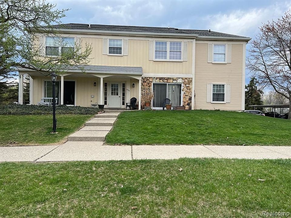 1st image of 832 Bloomfield Village Blvd