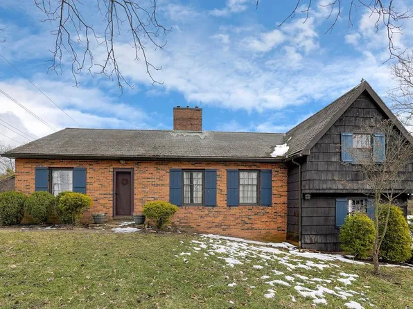 53 Fruit Hill Dr, Chillicothe, OH 45601