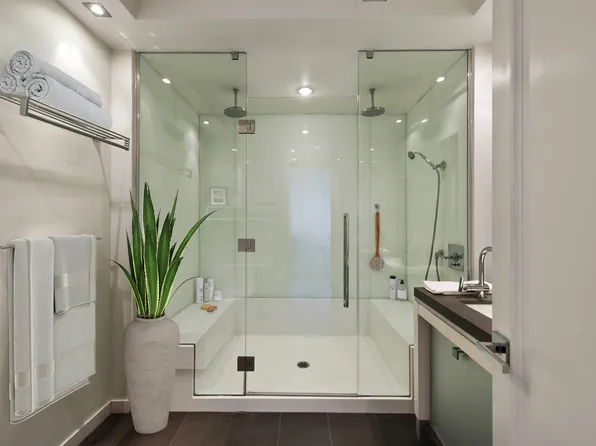 444 West 19th Street image 7 of 12