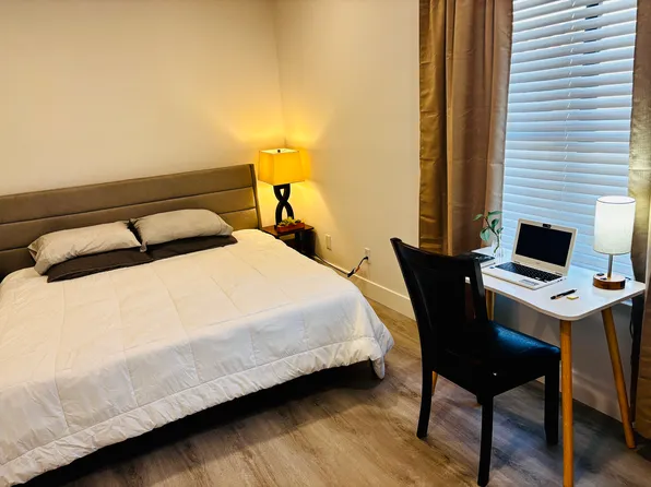 2204 N Broadway APT F, Santa Ana, CA 92706