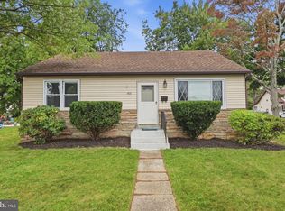 400 Maple St, Warminster, PA 18974