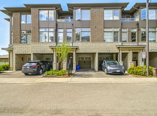 384 Arctic Red Dr #9, Oshawa, ON L1L 0M5