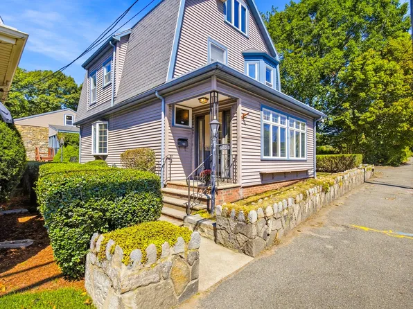 262 Essex St, Swampscott, MA 01907