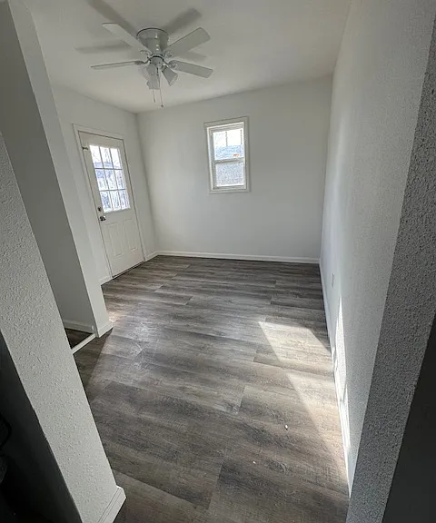 1304 Stone Dr — Photo 6