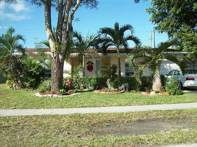 1st image of 781 SW 70th Way