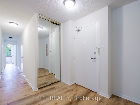 4th image of 90 Ling Rd #209