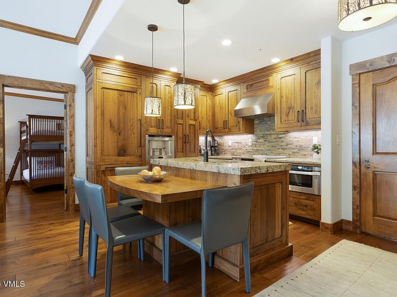 3rd image of 31 Avondale Ln #108