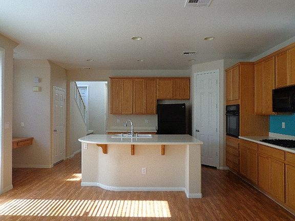 5th image of 2394 Carnegie Hall St