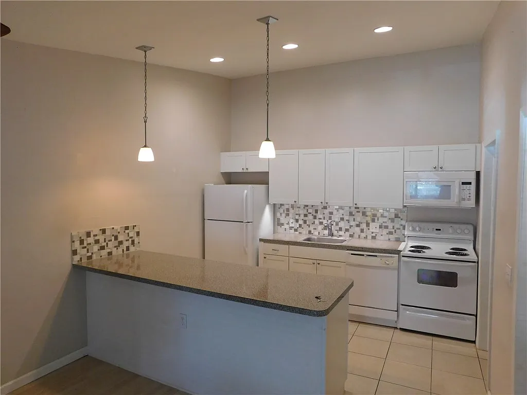 1 bed, 550 sqft, $1,450 — Photo 4