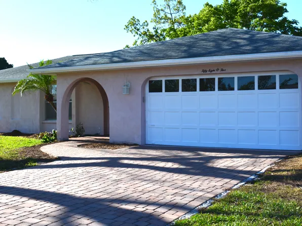 5805 1st Avenue Dr W, Bradenton, FL 34209