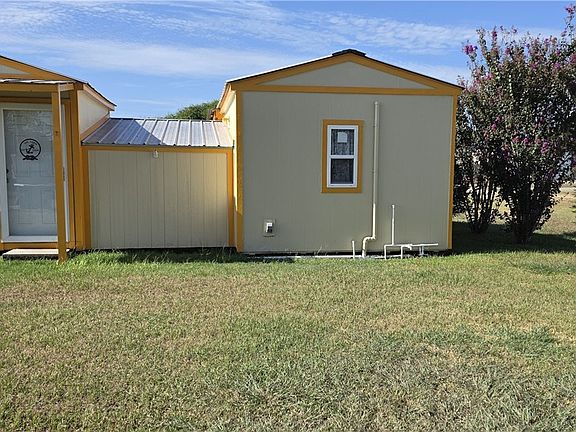 5th image of 1006 W Dallas Ave