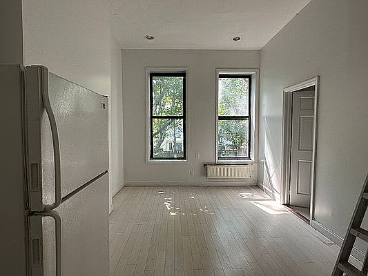 5th image of 64 S Elliott Pl APT 2B