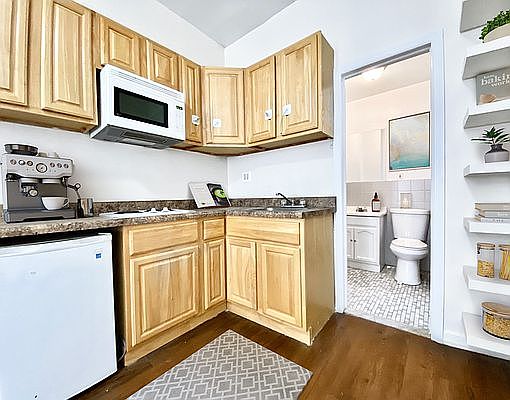 2nd image of 257 W 113th St APT 402