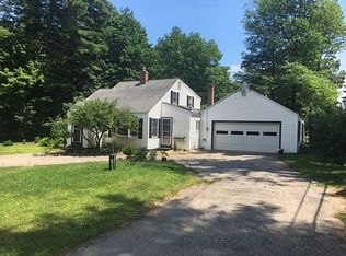 22 Mast Rd, Lee, NH 03861