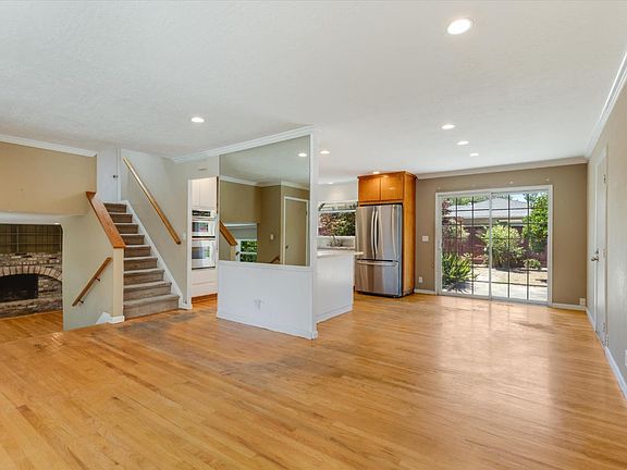 5th image of 1249 Marilla Ave