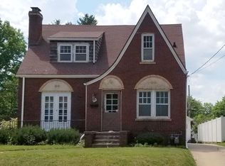 522 Dawson Ave, Rockford, IL 61107
