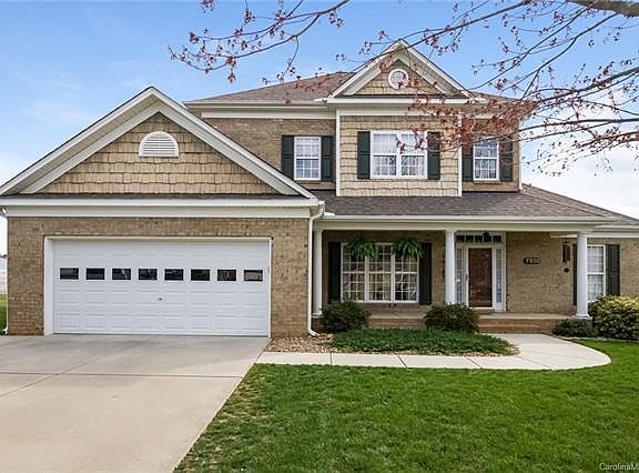 2nd image of 7550 Woodcrest Dr