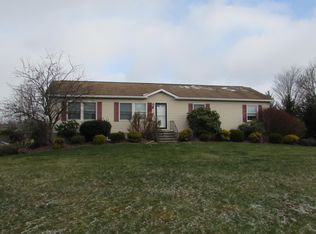 91 Hilltop Dr, Springville, PA 18844