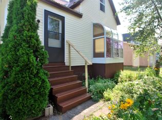 17 2nd St, South Range, MI 49963