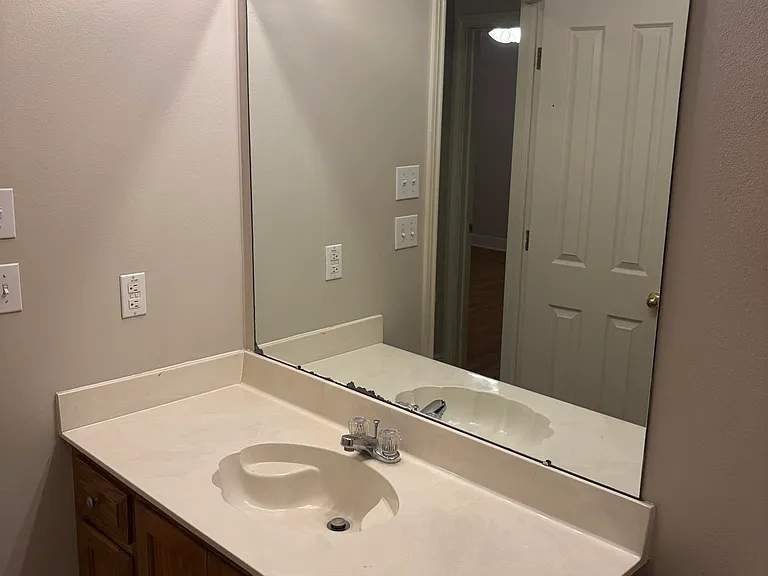 17226 Northlake Dr — Photo 22