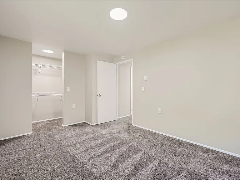 8400 166th Redmond — Photo 6