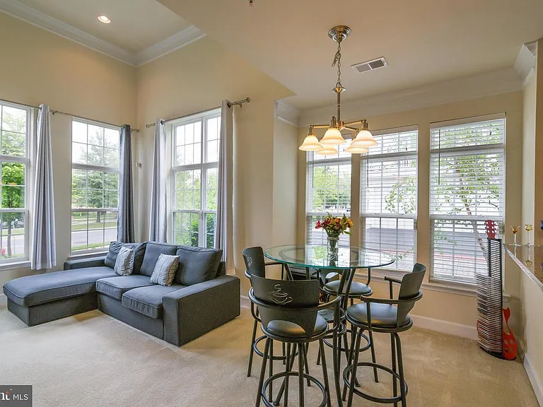 13528 Waterford Hills Blvd — Photo 11