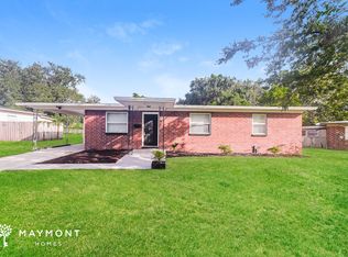 6037 Green Hill Ln, Jacksonville, FL 32211