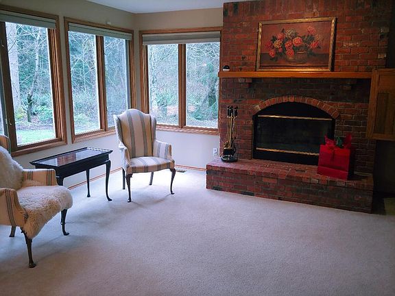 3rd image of 5137 243rd Ave NE
