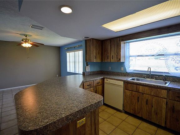 2nd image of 1310 Jambalana Dr