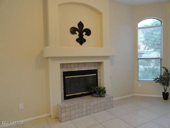 4th image of 3682 E Juanita Ave
