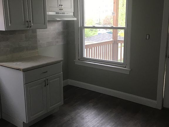 4th image of 3839 W West End Ave #1