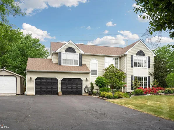 800 Waterford Dr, Souderton, PA 18964