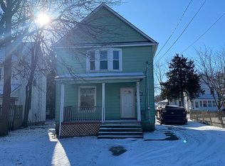 421 W Broadway St, Freeport, IL 61032
