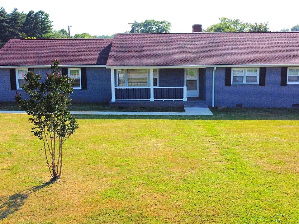 1st image of 128 Convair Dr