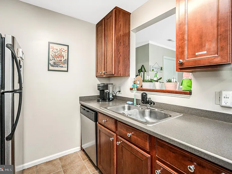 75 Fern Oak Cir #303 — Photo 3
