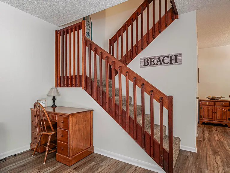 340 S Waverly Pl #8B — Photo 9