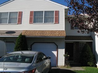 132 Jonathan Dr, North Wales, PA 19454