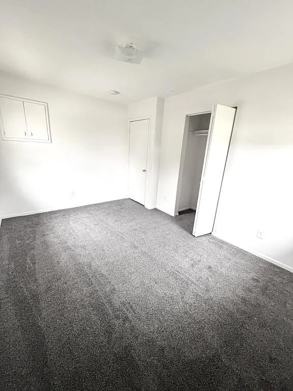 15655 Central Ave NE — Photo 4