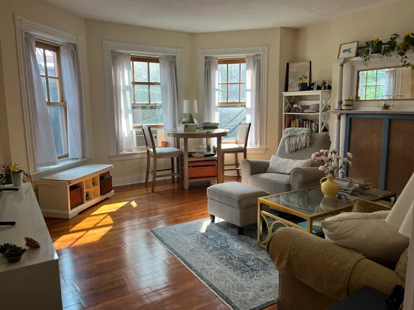 55 Magazine St APT 26, Cambridge, MA 02139