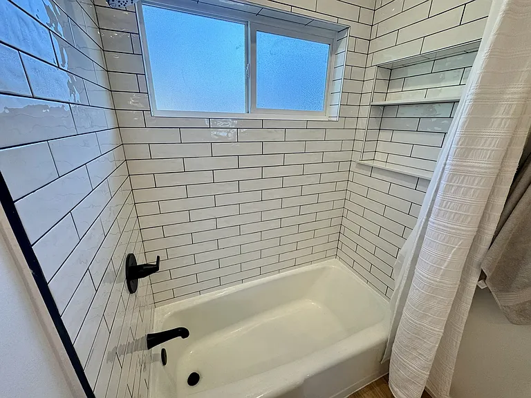 1916 Keeler St #B — Photo 16