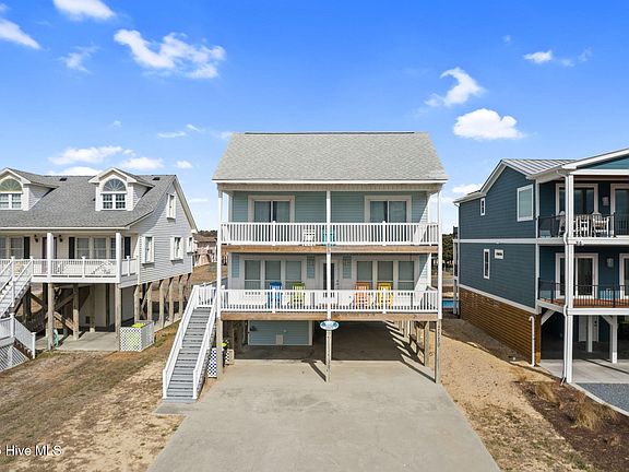 3rd image of 2510 W Beach Drive