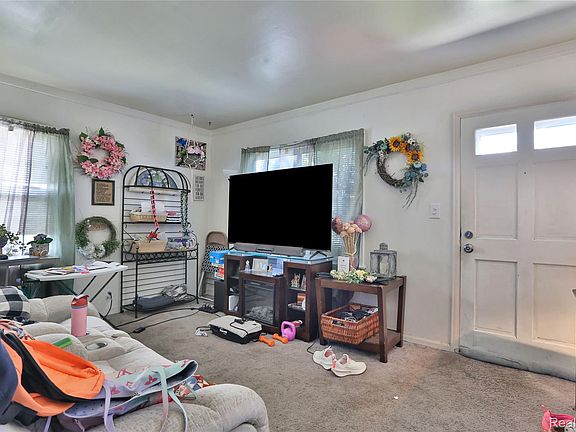 5th image of 17204 Stephens Dr