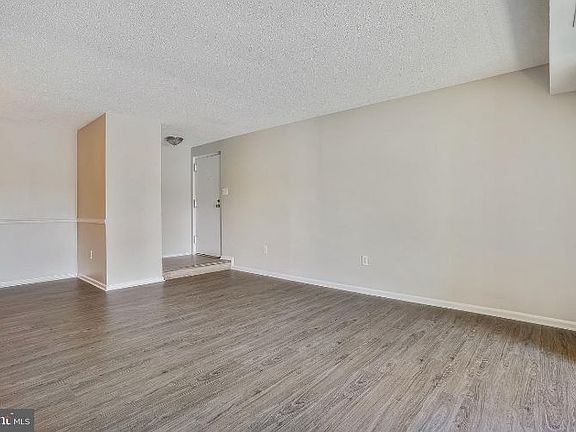 5th image of 10218 Bushman Dr APT 113
