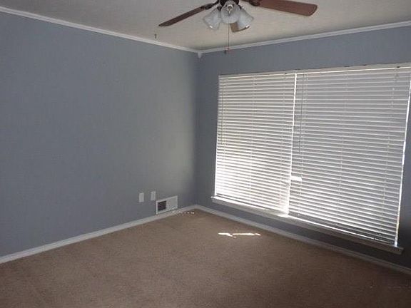 5th image of 1705 Charleston Dr