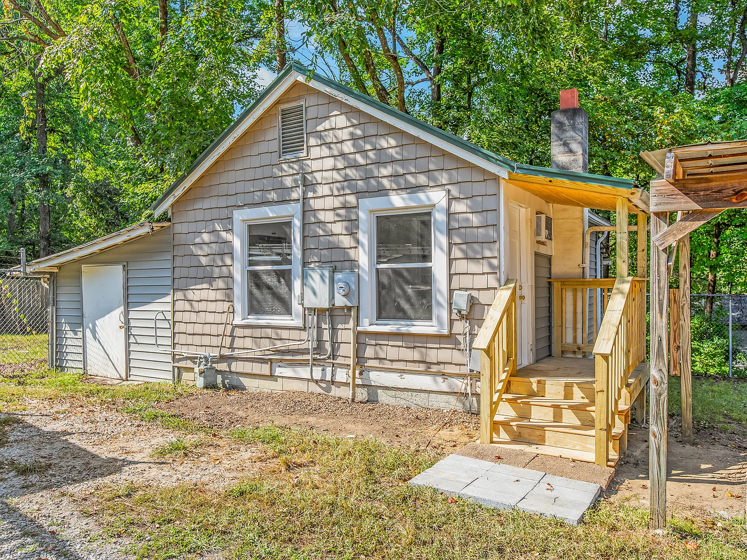 1 bed, $850 — Photo 1