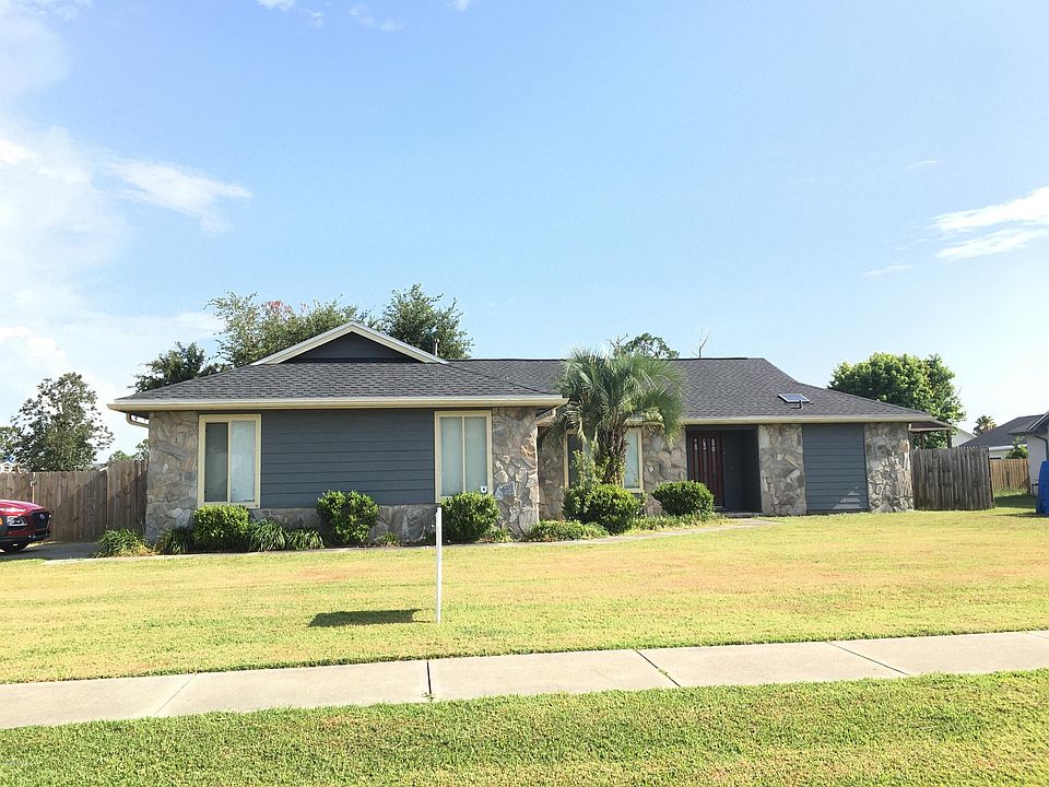 1st image of 6816 Forsythe Dr